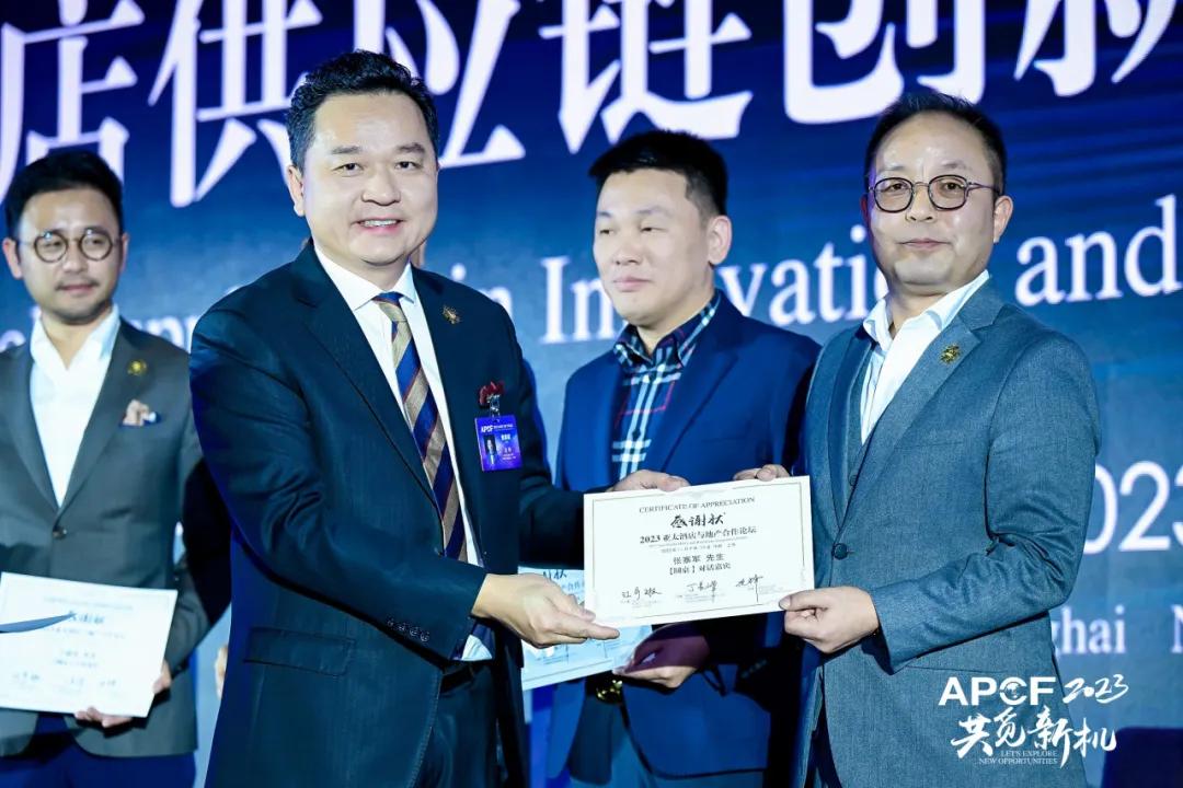 1756449679271197.jpg 640 (1)(1).jpg